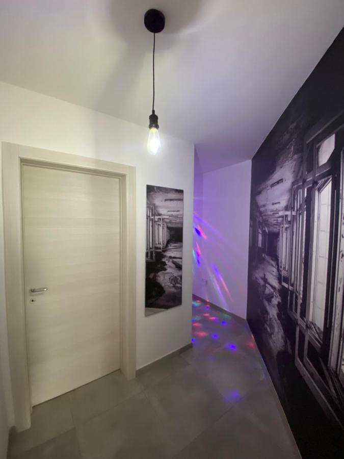 Central- Private En-Suite With Balcony In Shared Residence Pietà Esterno foto