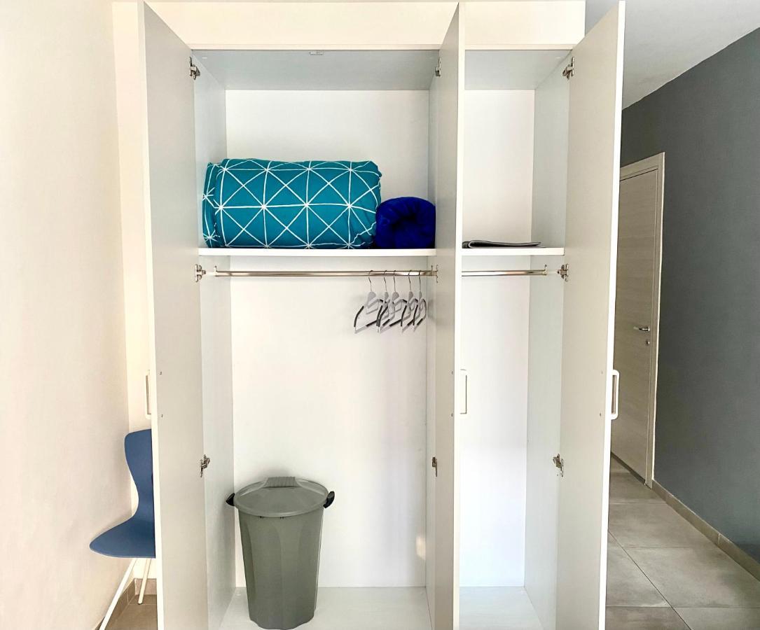 Central- Private En-Suite With Balcony In Shared Residence Pietà Esterno foto